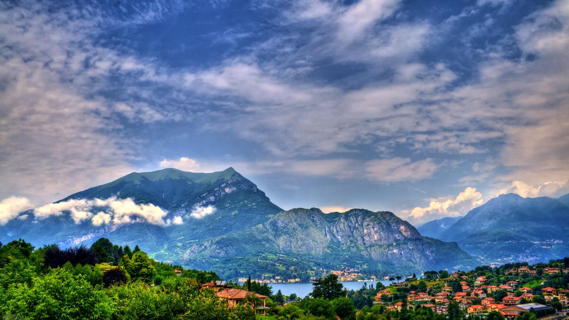 1920x1080 Lakes: Magnificent Lake Como Italy Clouds Village Mountains Lakes, Desktop