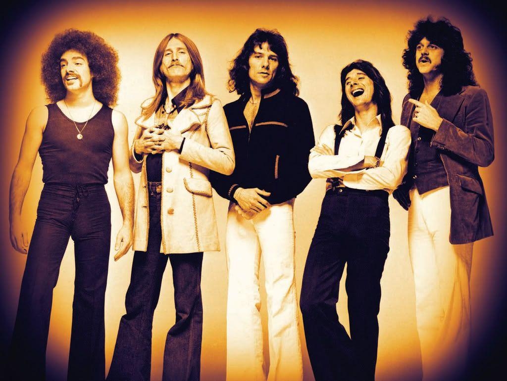 1030x770 Rock and Roll Hall of Fame. Steve Perry.Don't Stop, Desktop