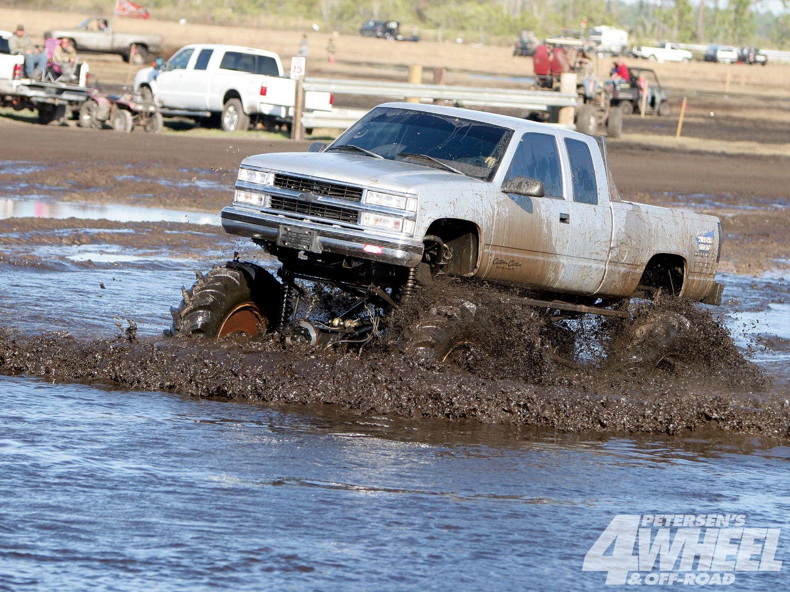 1600x1200 Chevy Mud Trucks Wallpaper 49006, Desktop