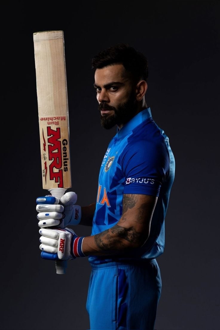 740x1110 Virat Kohli, Phone