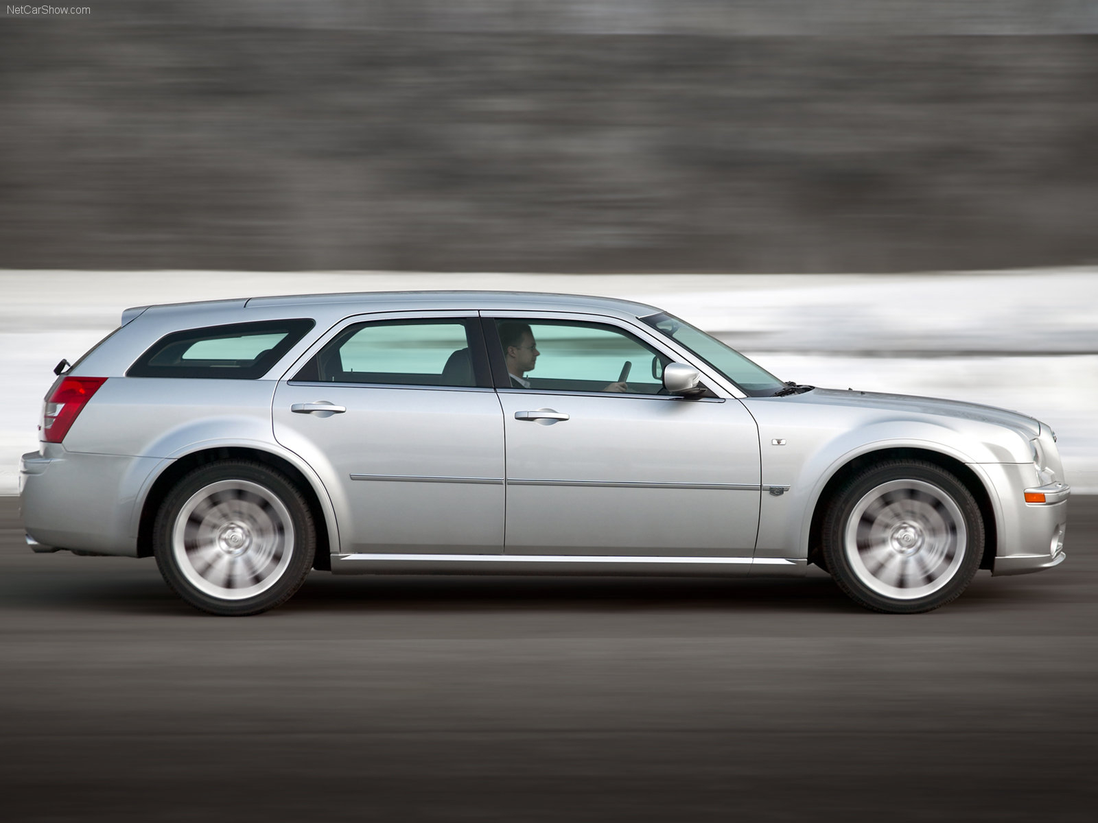 1600x1200 Chrysler 300C SRT 8 Picture, Desktop