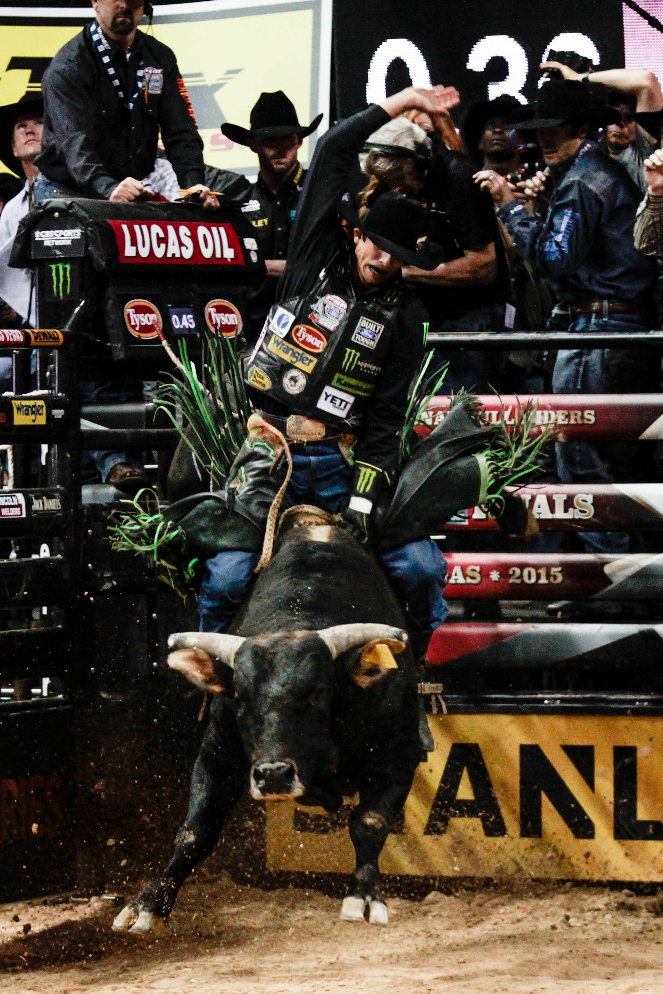 2310x3460 JB Mauney Winning Ride Rodeo Round Up, Phone