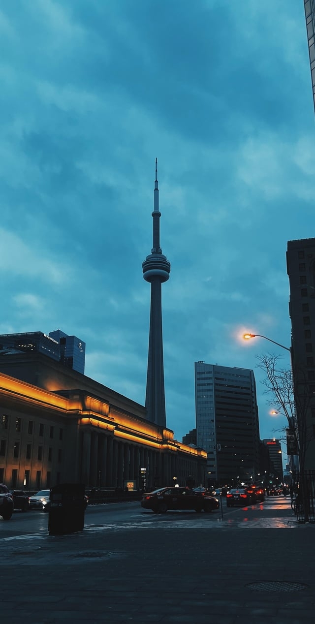 640x1270 iPhone 13 Pro, CN tower, r, Phone