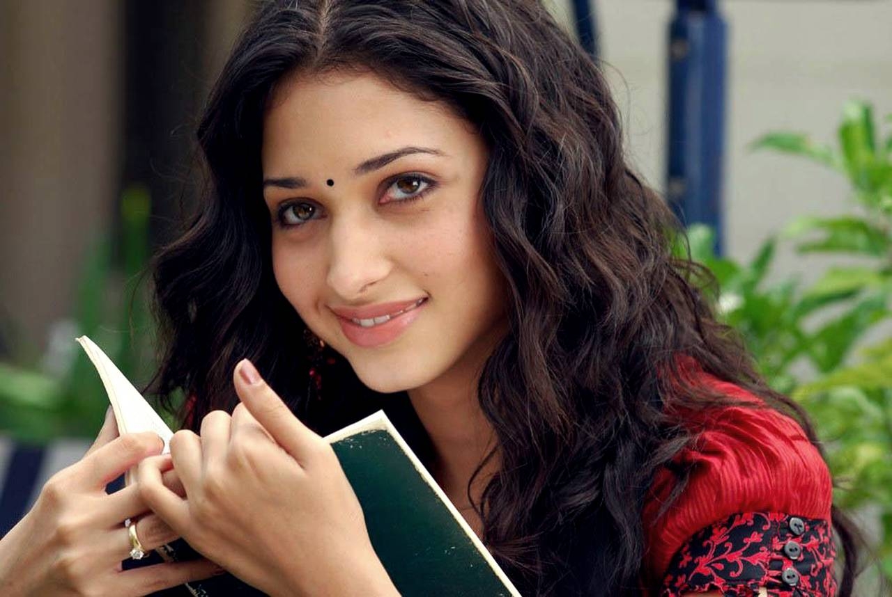 1280x860 Tamanna Bhatia Wallpaper Wallpaper Inn, Desktop