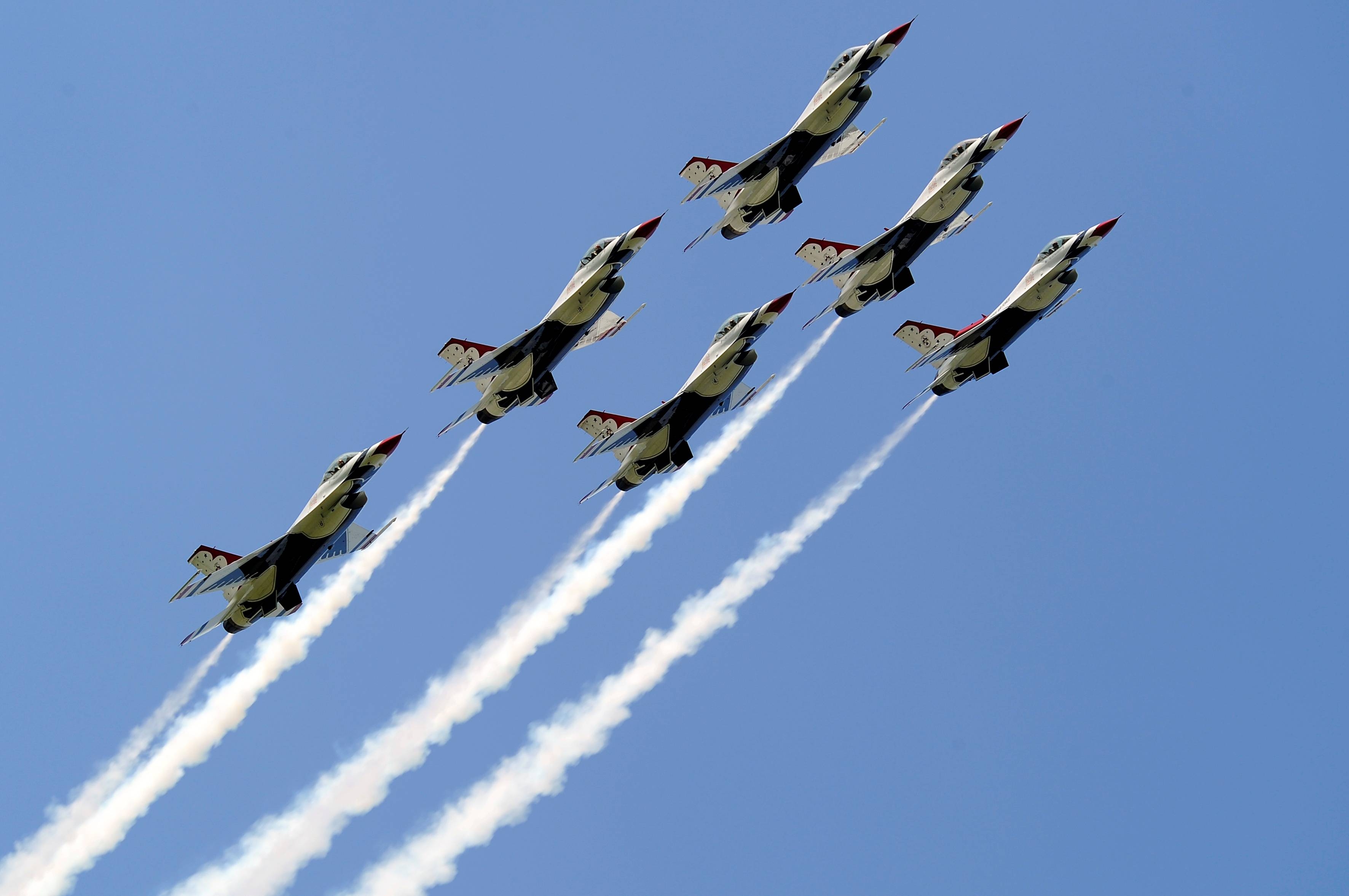 3550x2360 F 16 Thunderbirds Of United States Air Force, Desktop