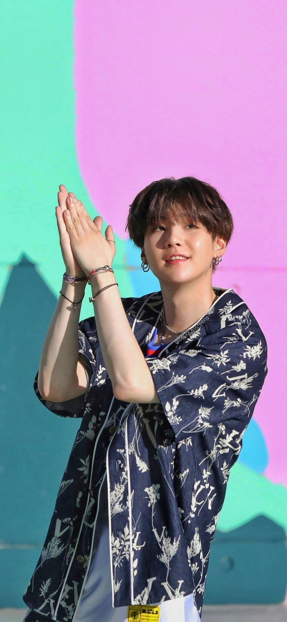 950x2050 here⁷ on Twitter. Suga bts swag, Min yoongi wallpaper, Min yoongi bts, Phone