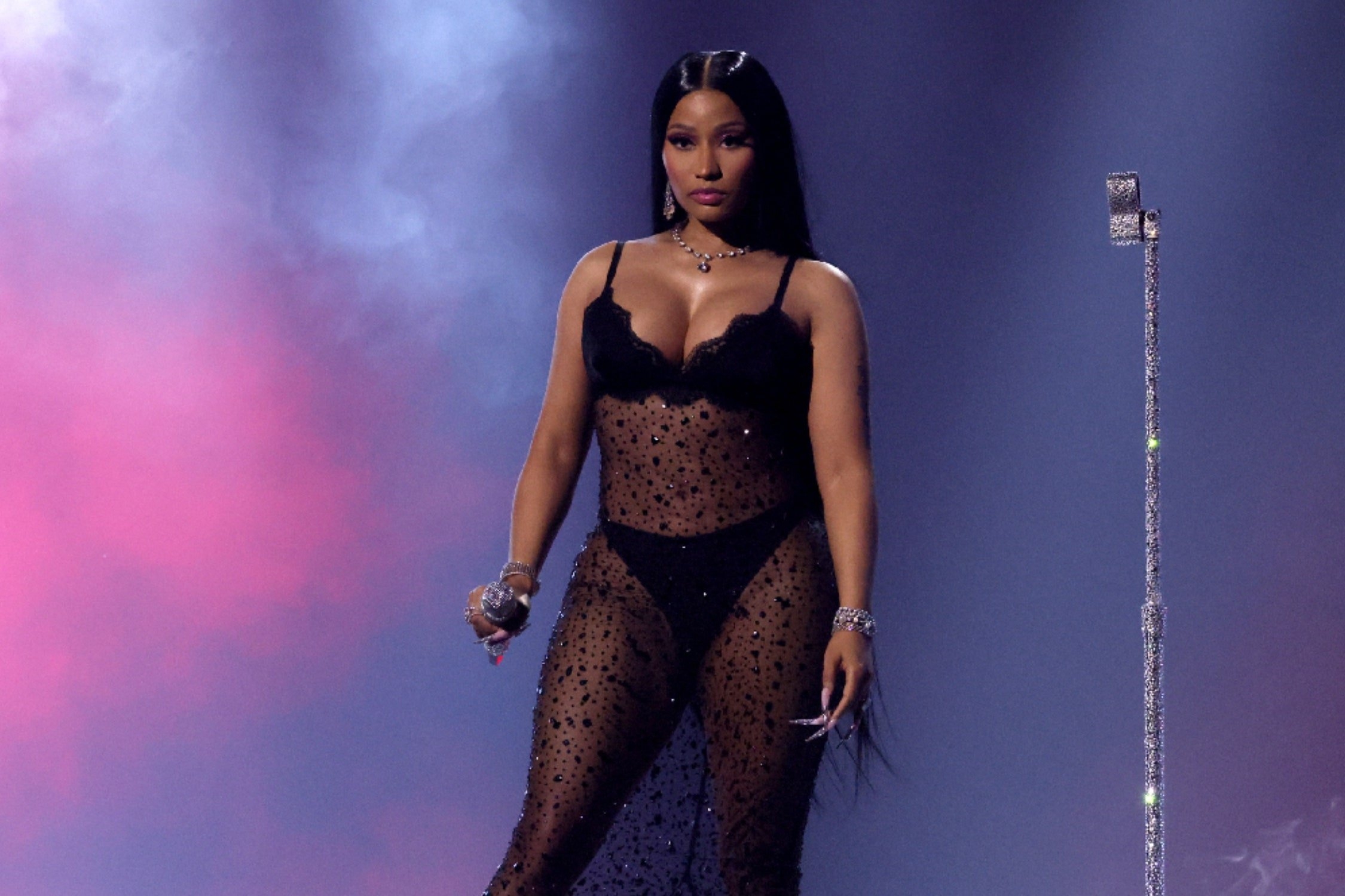 2250x1500 Nicki Minaj Debuts New Pink Friday 2 Song at VMAs 2023: Watch, Desktop