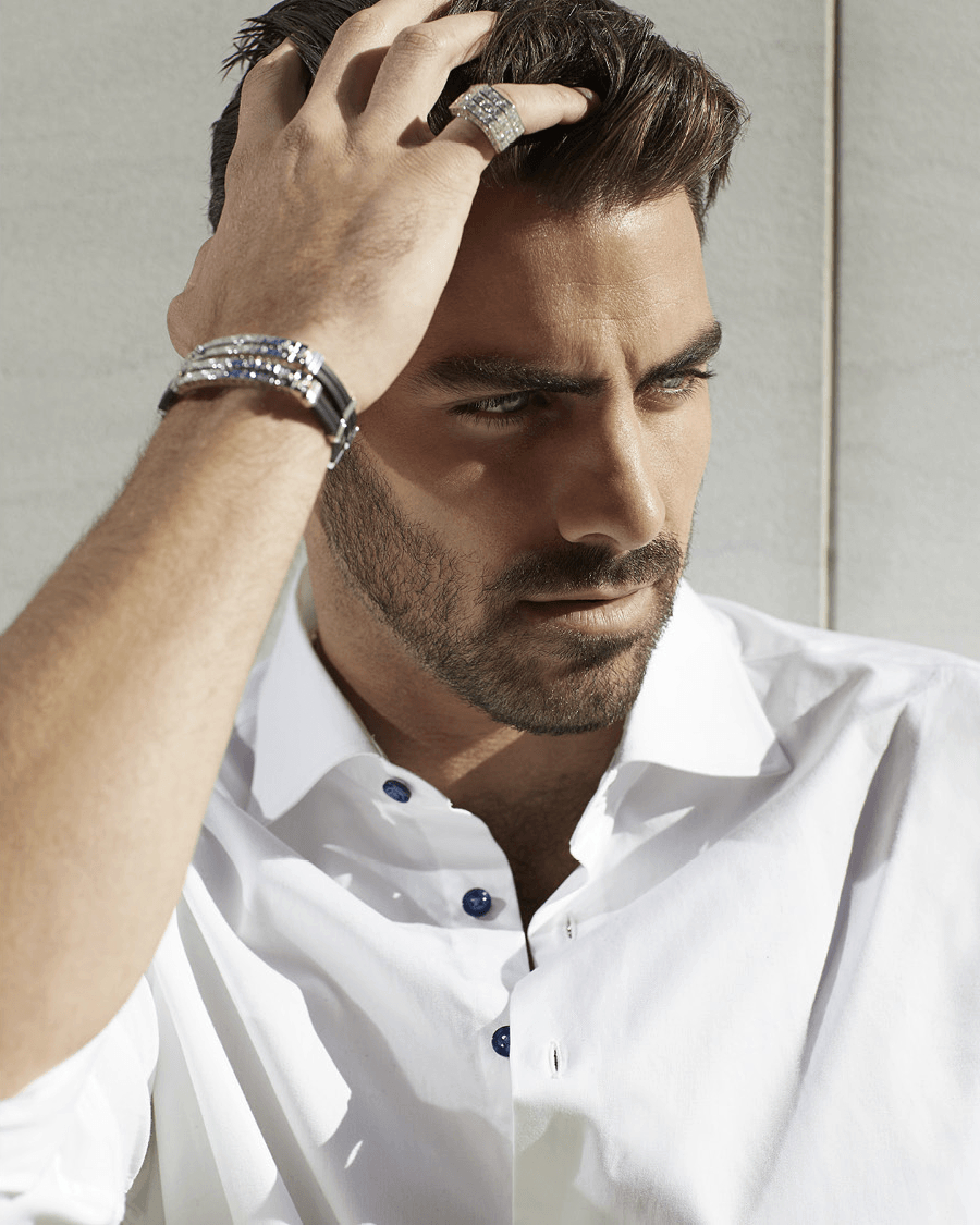 900x1130 ANTM winner Nyle DiMarco in Stephen F, Phone