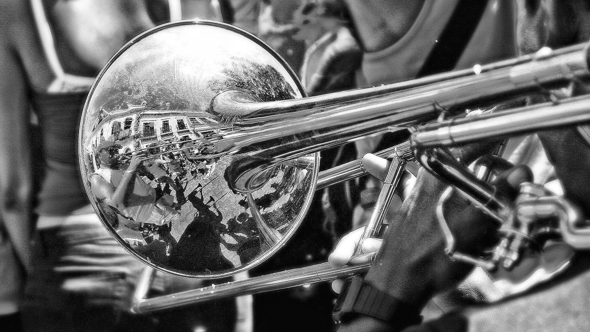 1920x1080 Trombone by Yavel Sier / 500px, Desktop
