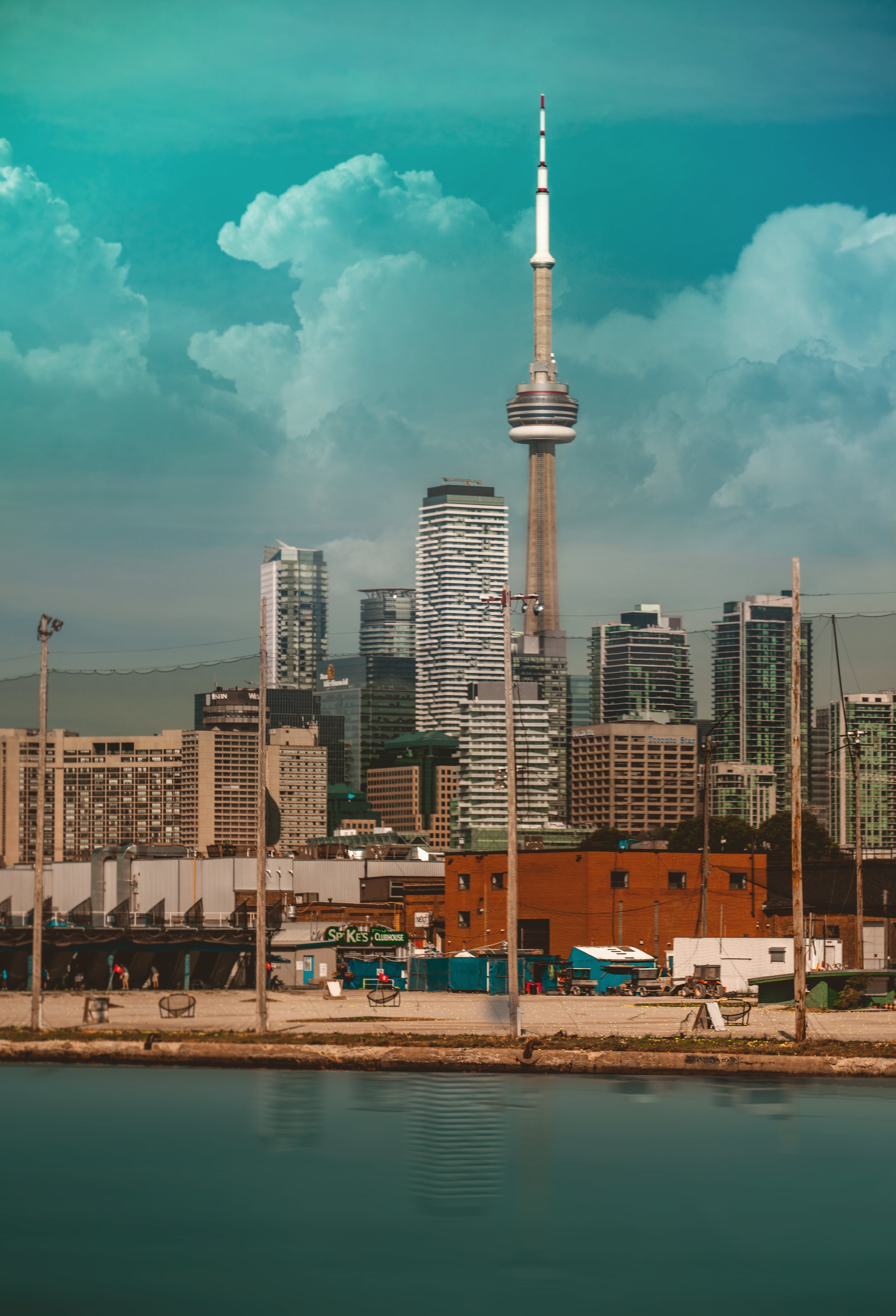 3770x5530 The Cn Tower in Toronto Canada · Free, Phone