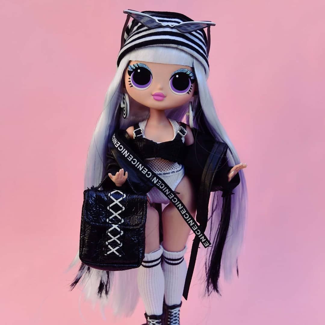 1080x1080 The Valley Of The Dollz! on Instagram: “Groovy Babe's Stylin' it up! # lolsurprise #lolsurprisedolls #lolsurprisedoll #l. Lol dolls, Fashion dolls, Cute dolls, Phone