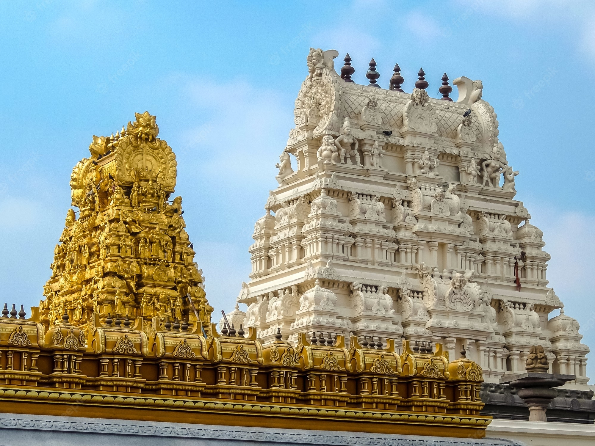 2000x1500 Premium Photo. Kanchipuram india view of kamakshi amman temple in kanchipuram, Desktop