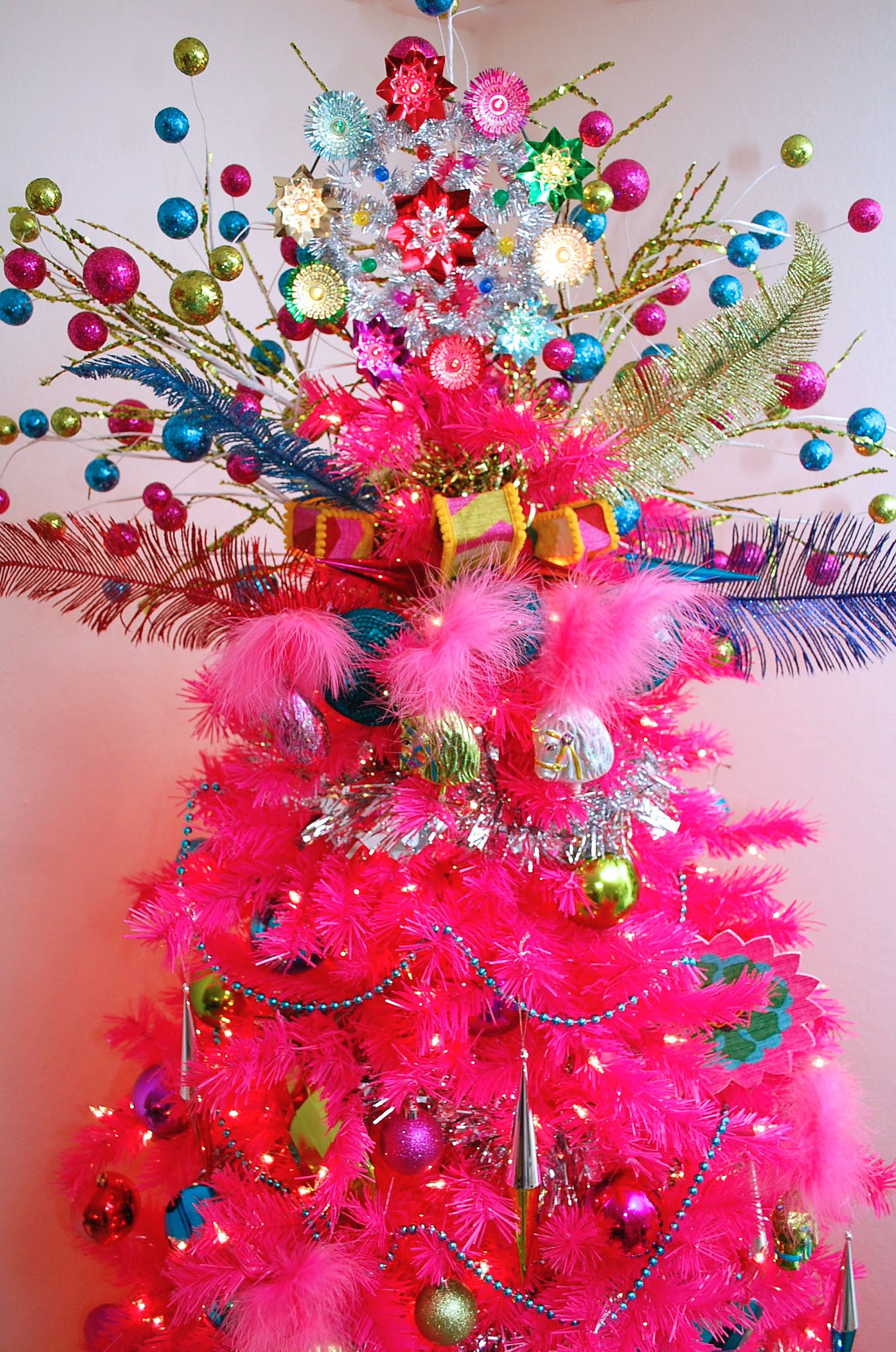 1360x2050 Pink Christmas, Phone