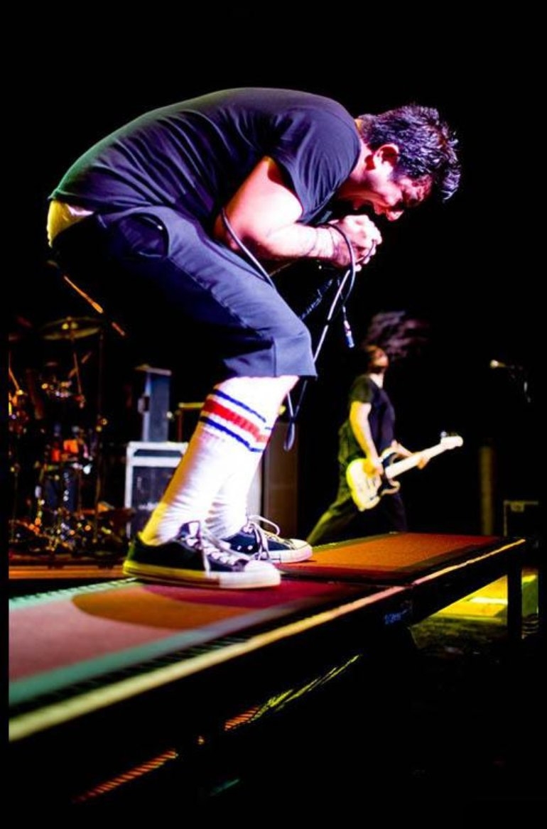 770x1170 Chino Moreno Photo (17 of 104), Phone