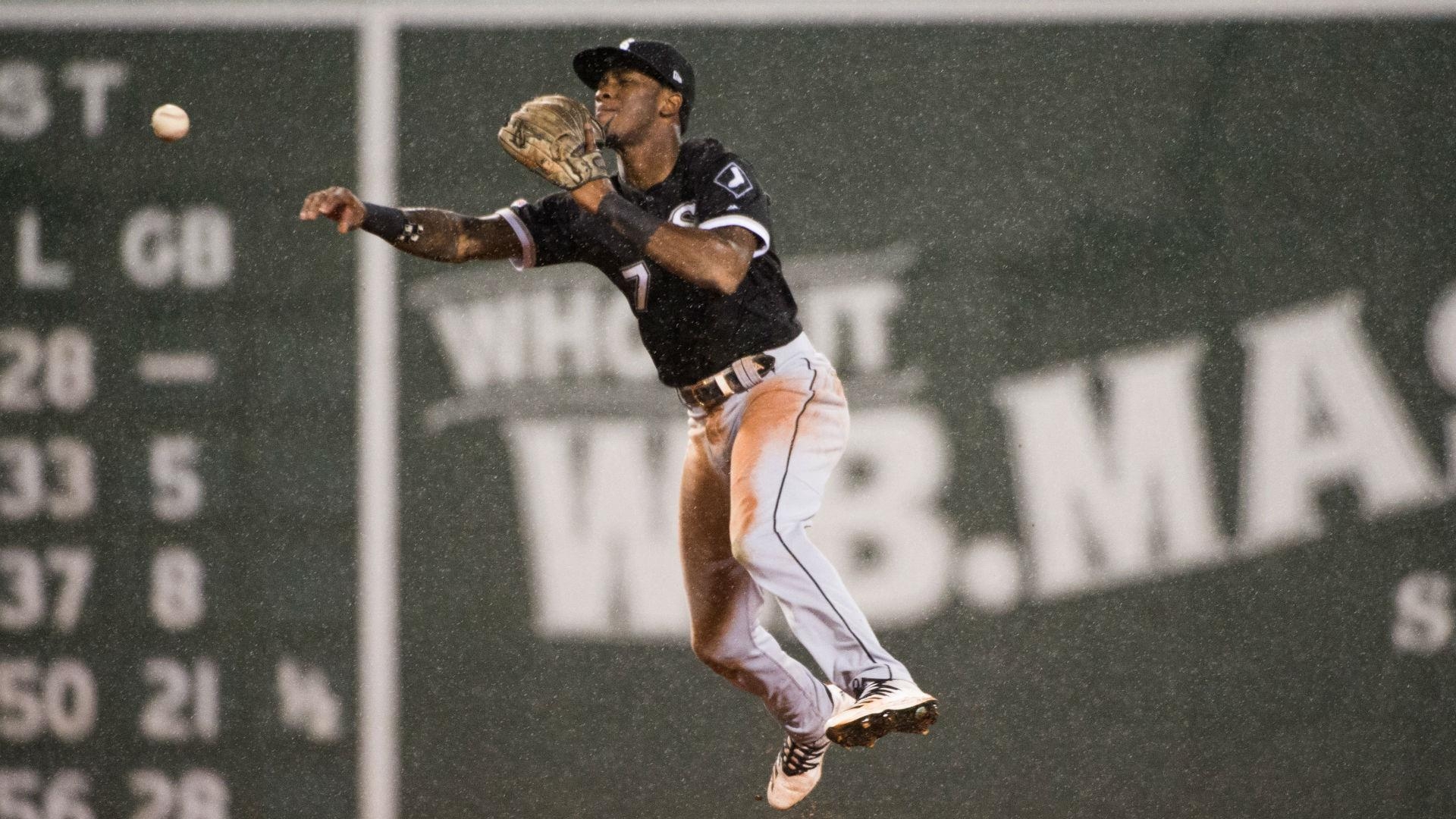 1920x1080 White Sox's Tim Anderson sprains ankle vs. Red Sox, Desktop