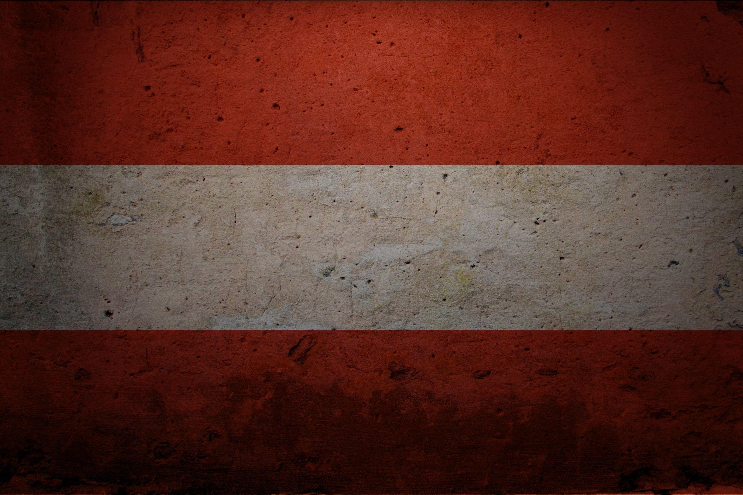 2560x1710 Austria Europe Flags Grunge, Desktop