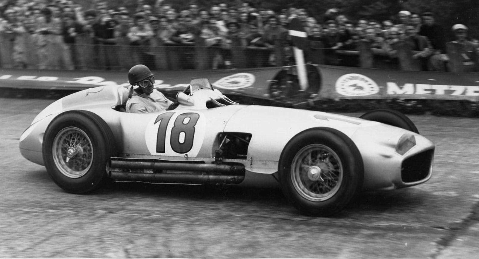 1600x870 Mercedes Benz W196 Driven To Victory By Juan Manuel Fangio Up, Desktop