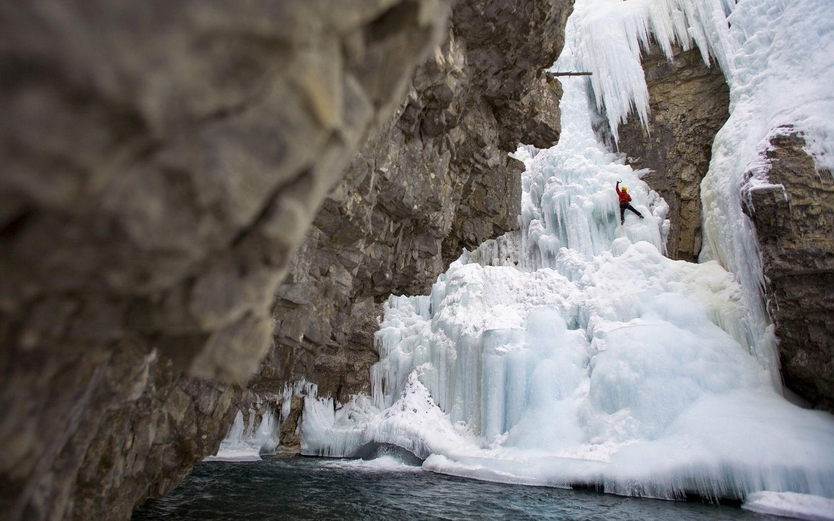 1680x1050 Ice Climbing Wallpaper, Desktop