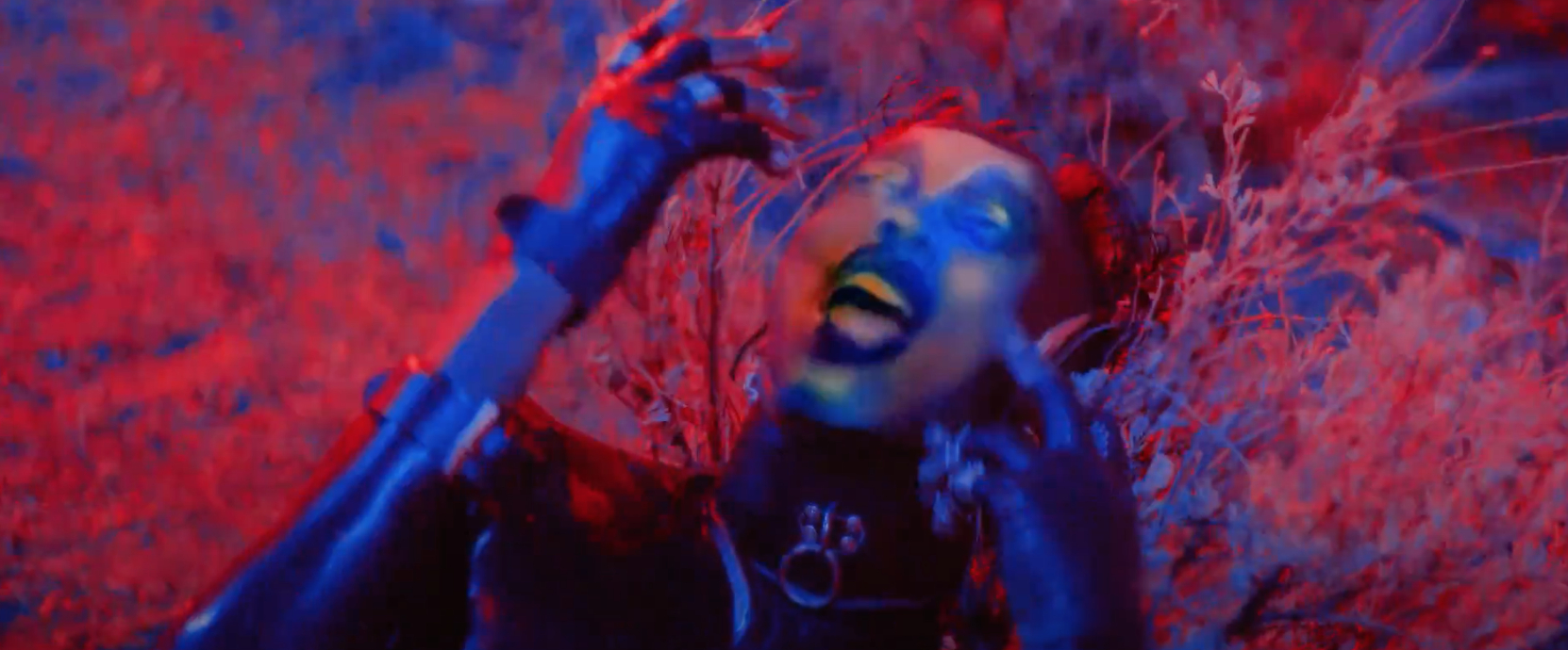 1670x690 Yves Tumor - 'Jackie', Dual Screen