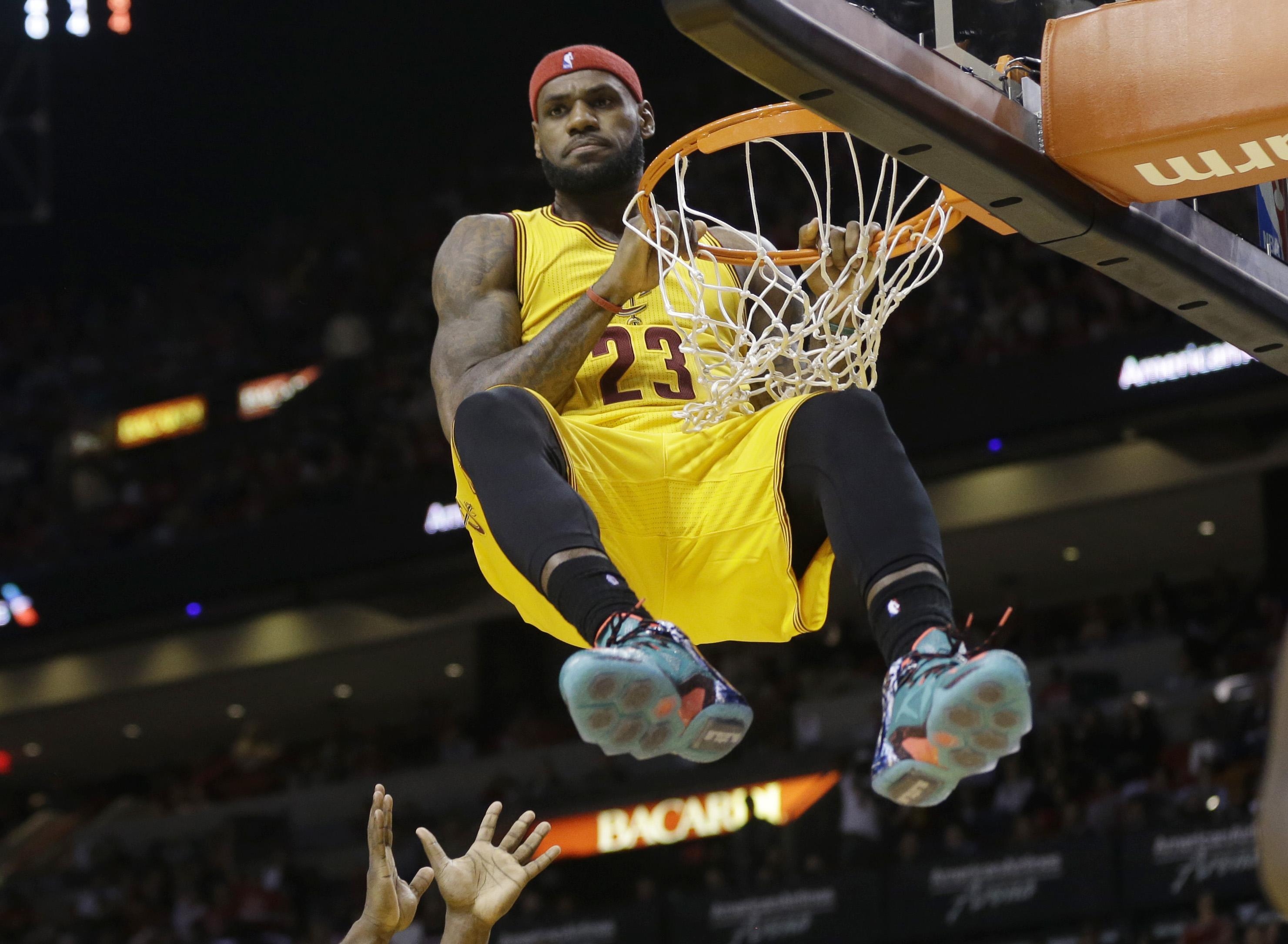 2970x2170 LeBron James Dunking Wallpaper 66368.hdwallsource.com, Desktop