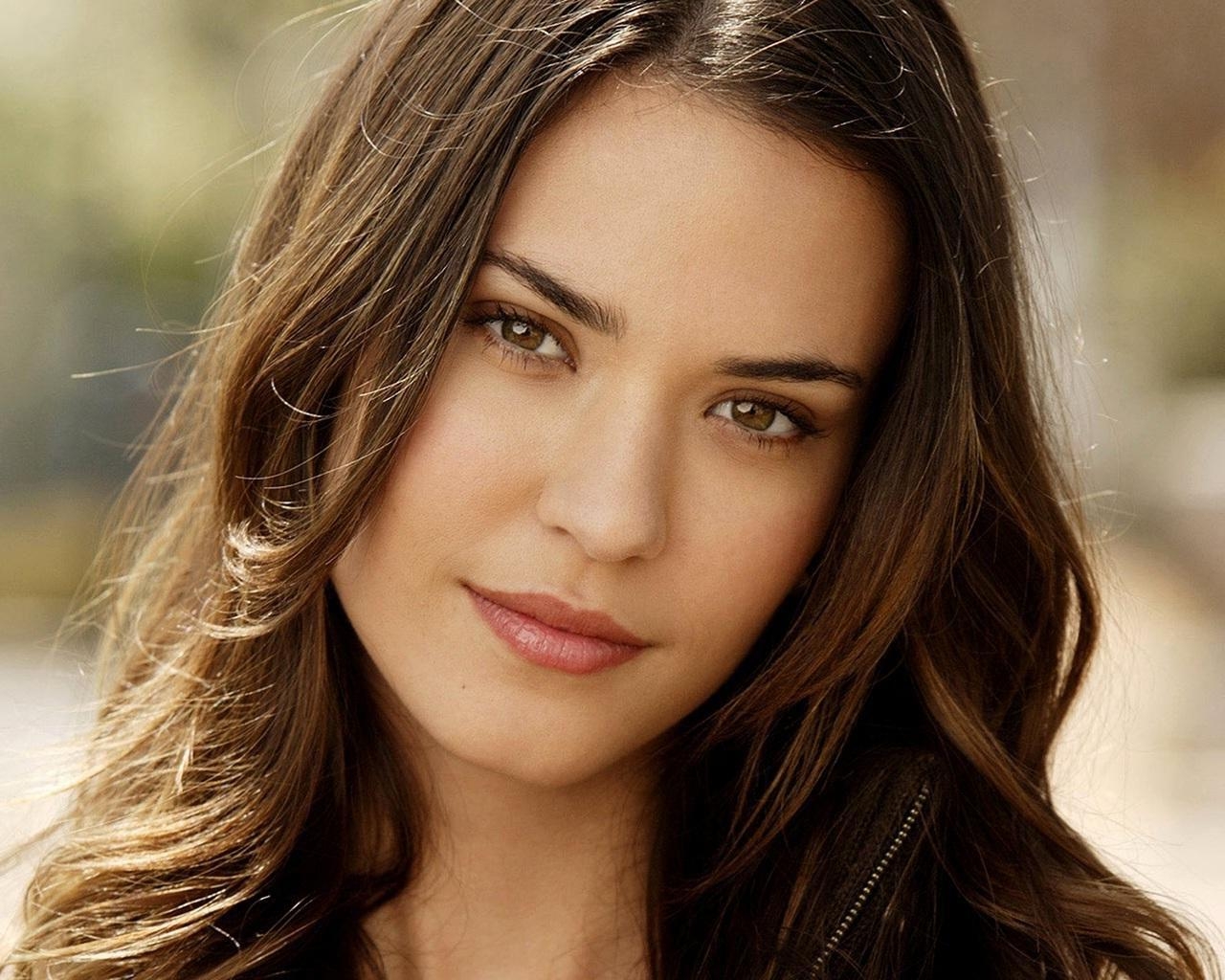 1280x1030 May 2015 Odette Annable Desktop Wallpaper, Desktop