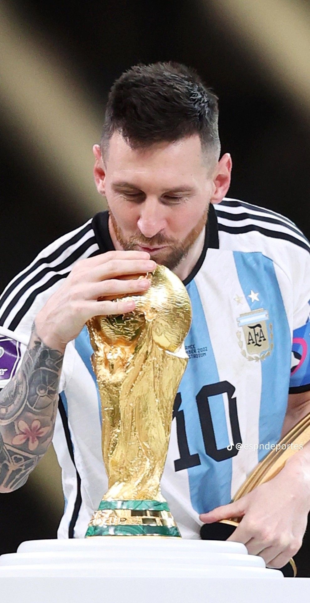 990x1920 Messi kiss the Word cup. Fotos de, Phone