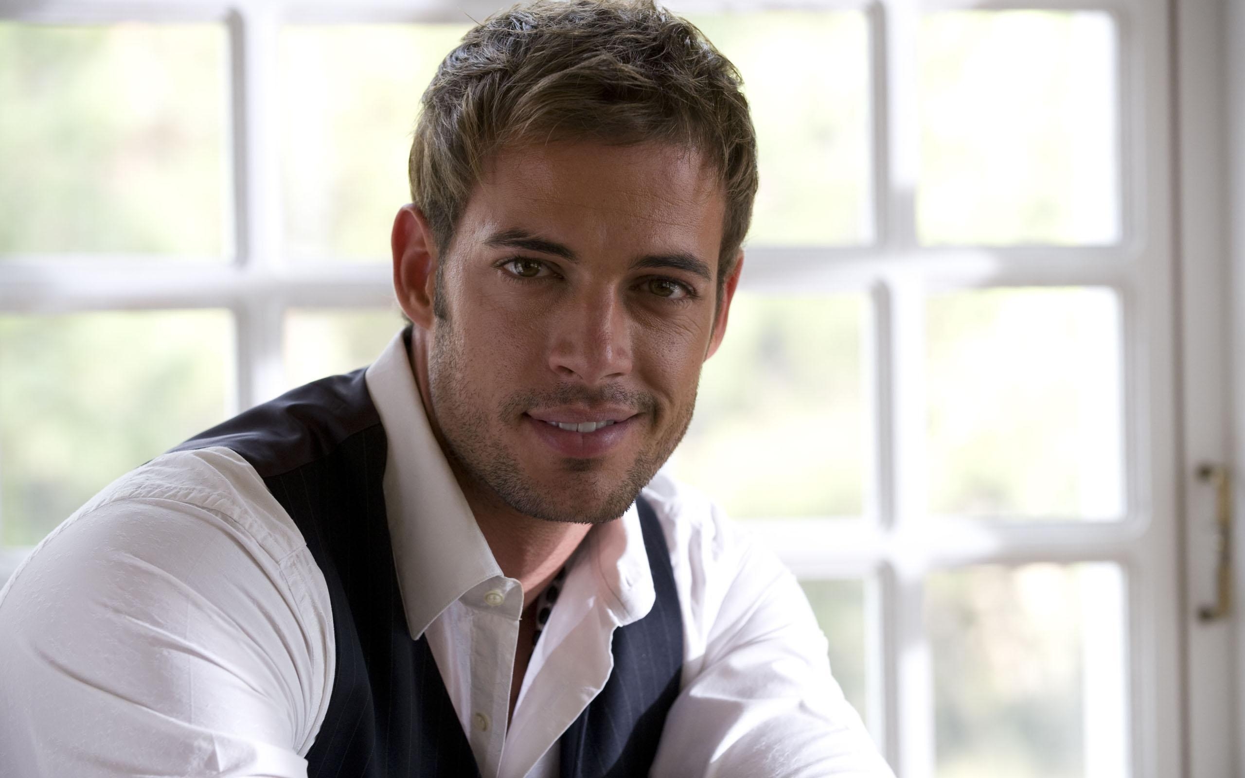 2560x1600 William Levy Wallpaper Wallpaper Inn, Desktop