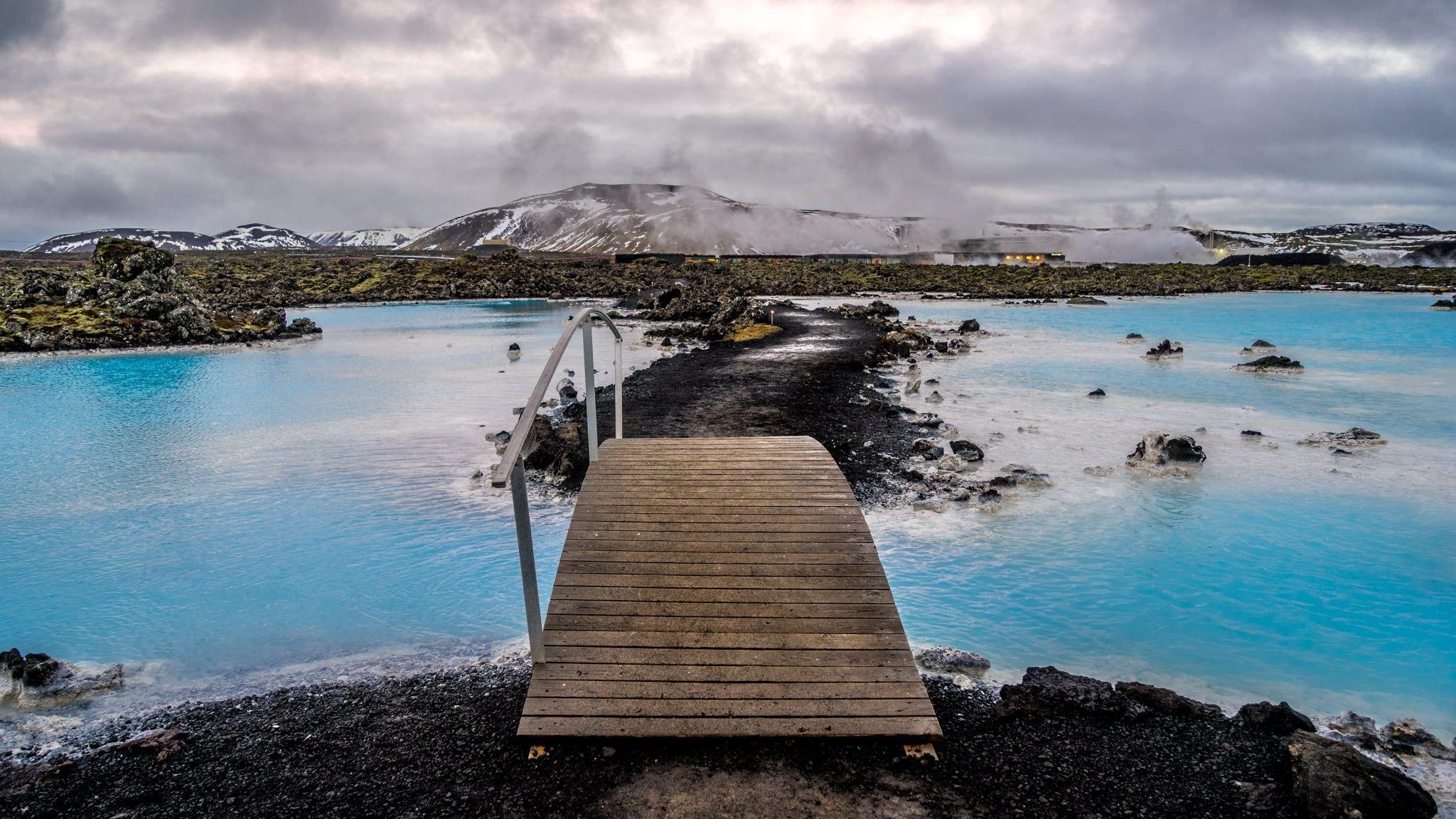 2050x1160 Blue Lagoon, Iceland HD wallpaper, Desktop