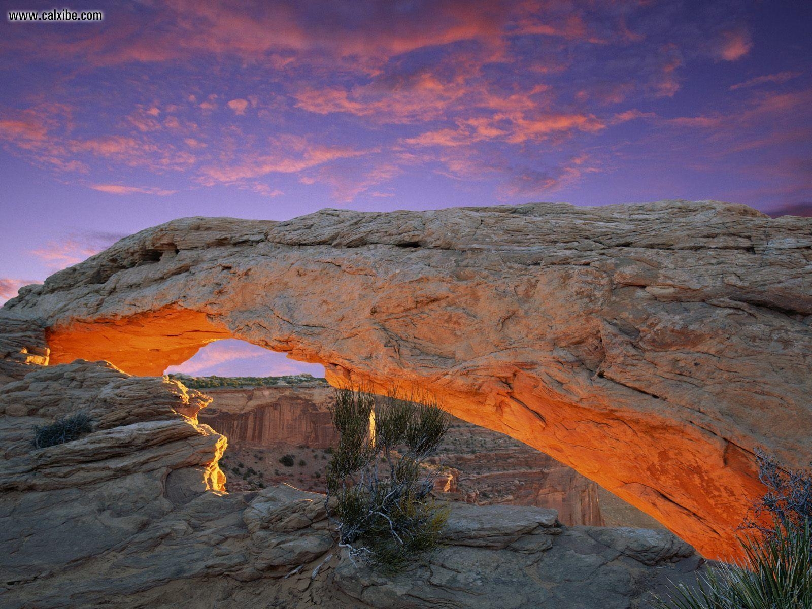 1600x1200 Nature: Mesa Arch At Sunrise Canyonlands National Park Utah, Desktop