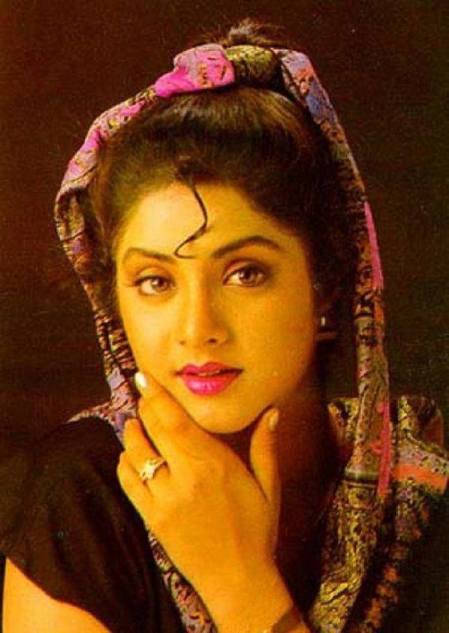 910x1280 Divya Bharti Wallpaper, Phone