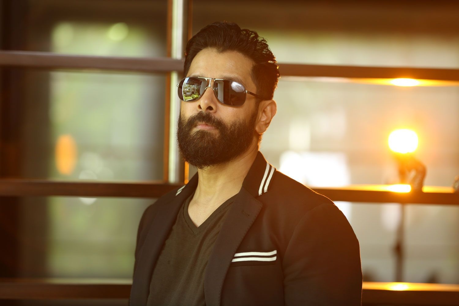 1500x1000 Vikram Handsome Picture And Cool HD Wallpaper, Desktop