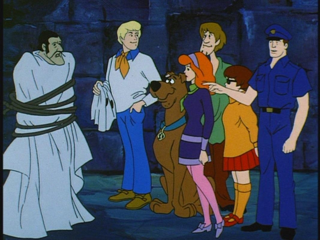 1070x800 Scooby Doo Where Are You Hassle in the Castle Cartoon Wallpaper, Desktop