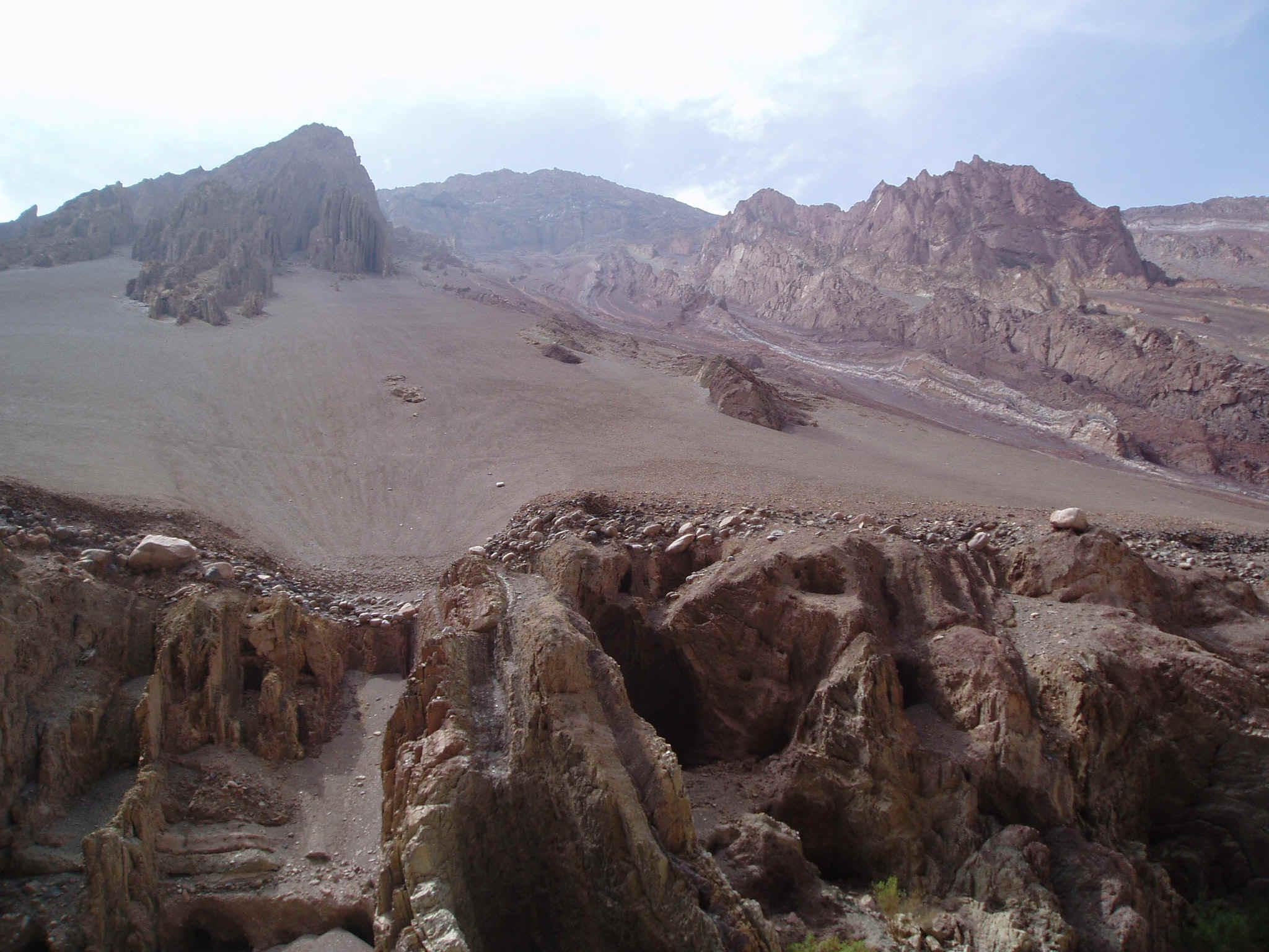 2050x1540 Colca (Lunar Canyon), Desktop