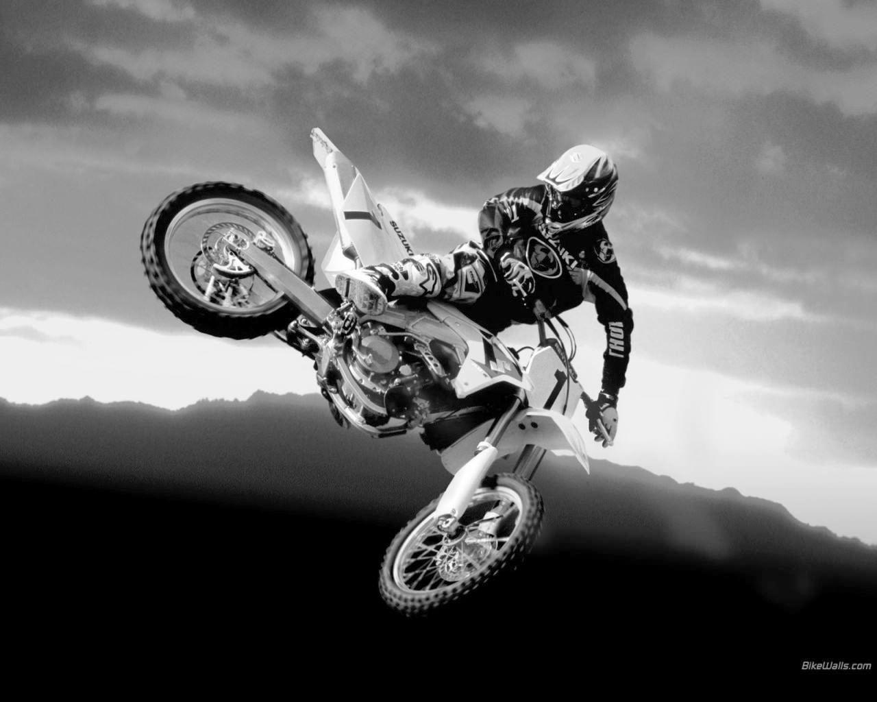 1280x1030 dirt bike black and white wallpaper. Motocross, Suzuki motocross, Motocross bikes, Desktop