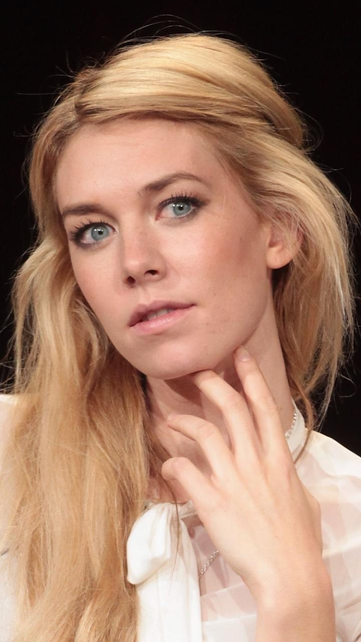 720x1280 Celebrity Vanessa Kirby () Wallpaper, Phone