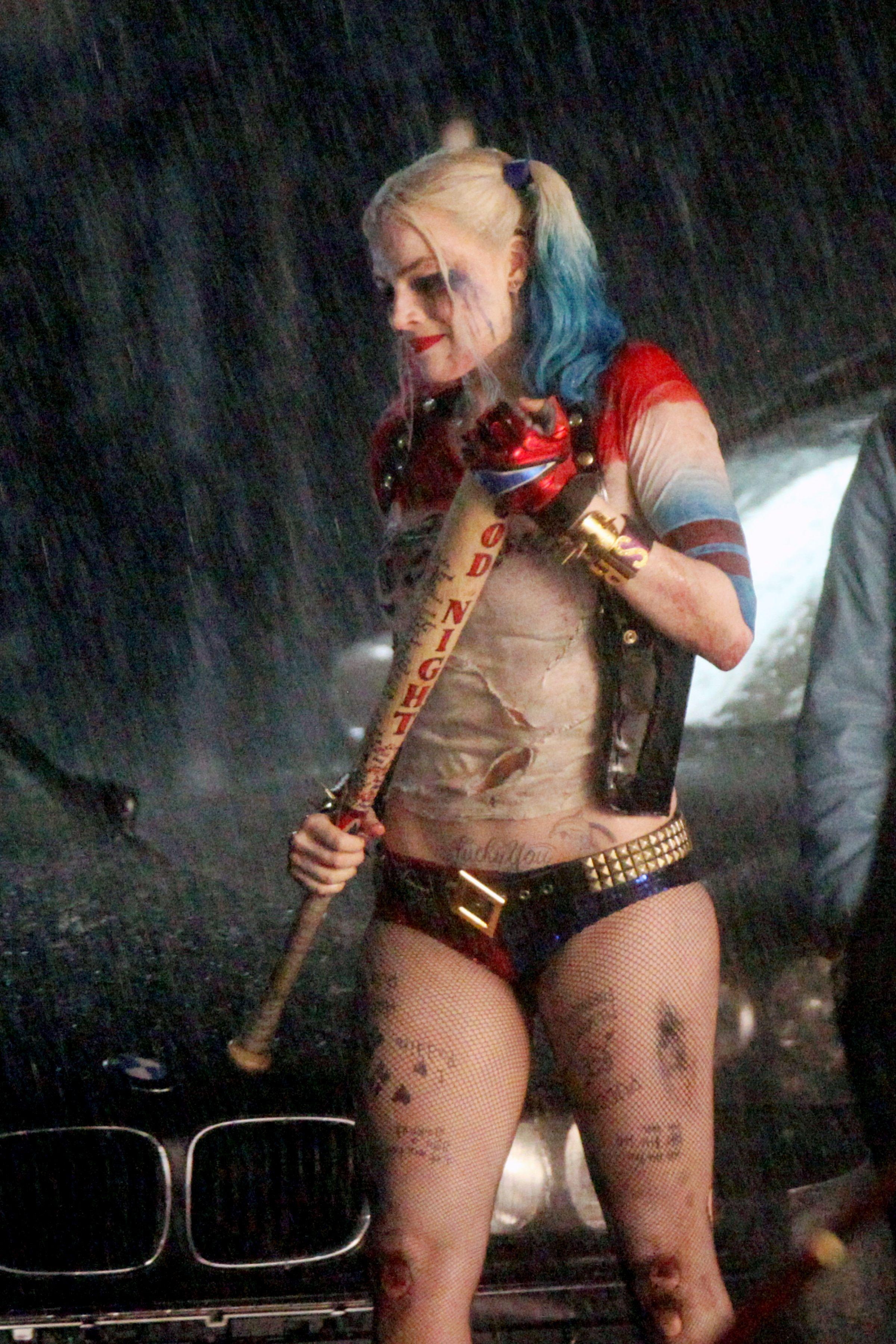 2400x3600 Suicide Squad Photo (In Costume), Phone