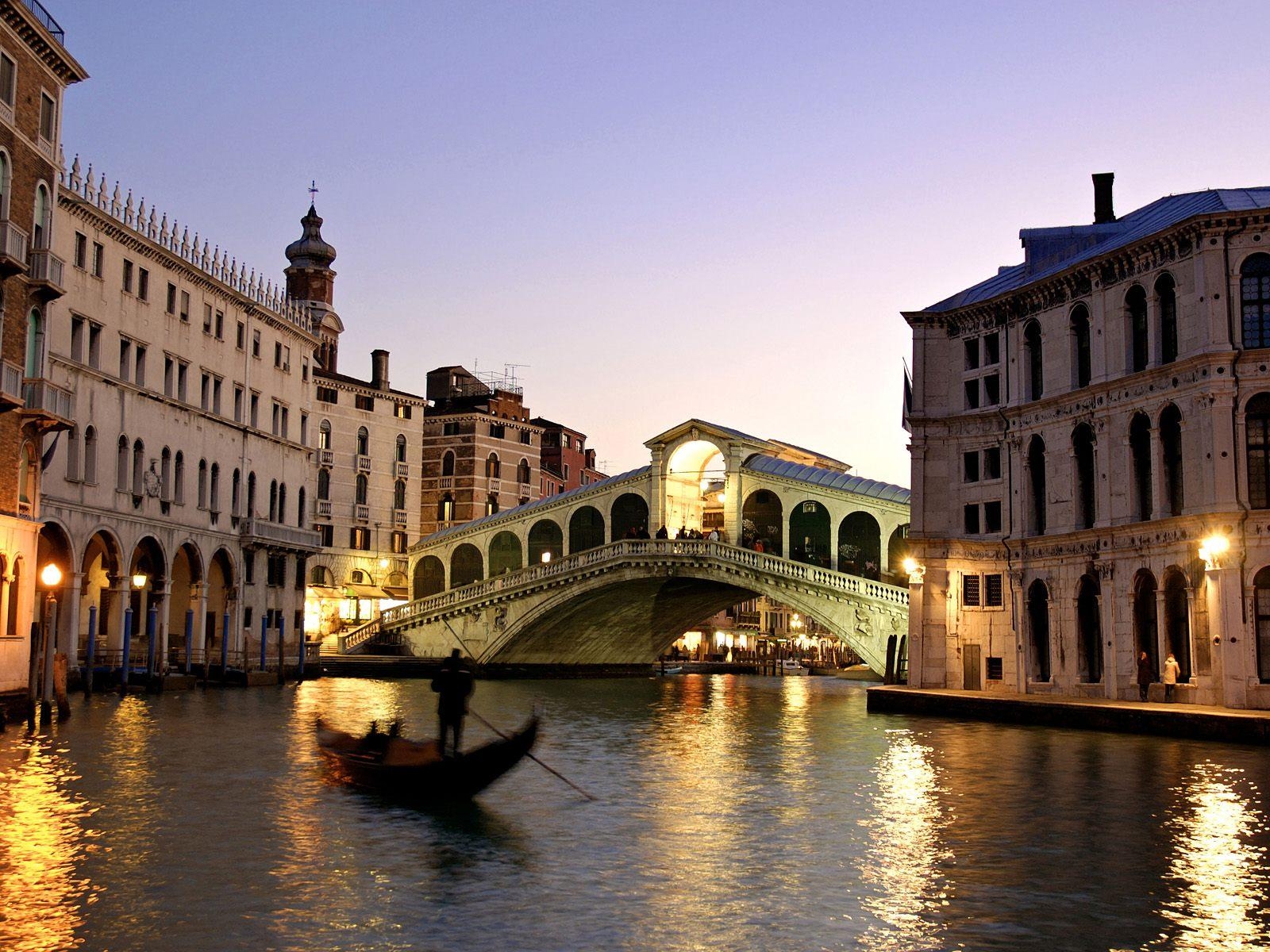 1600x1200 Rialto Bridge Grand Canal Italy wallpaper, Desktop