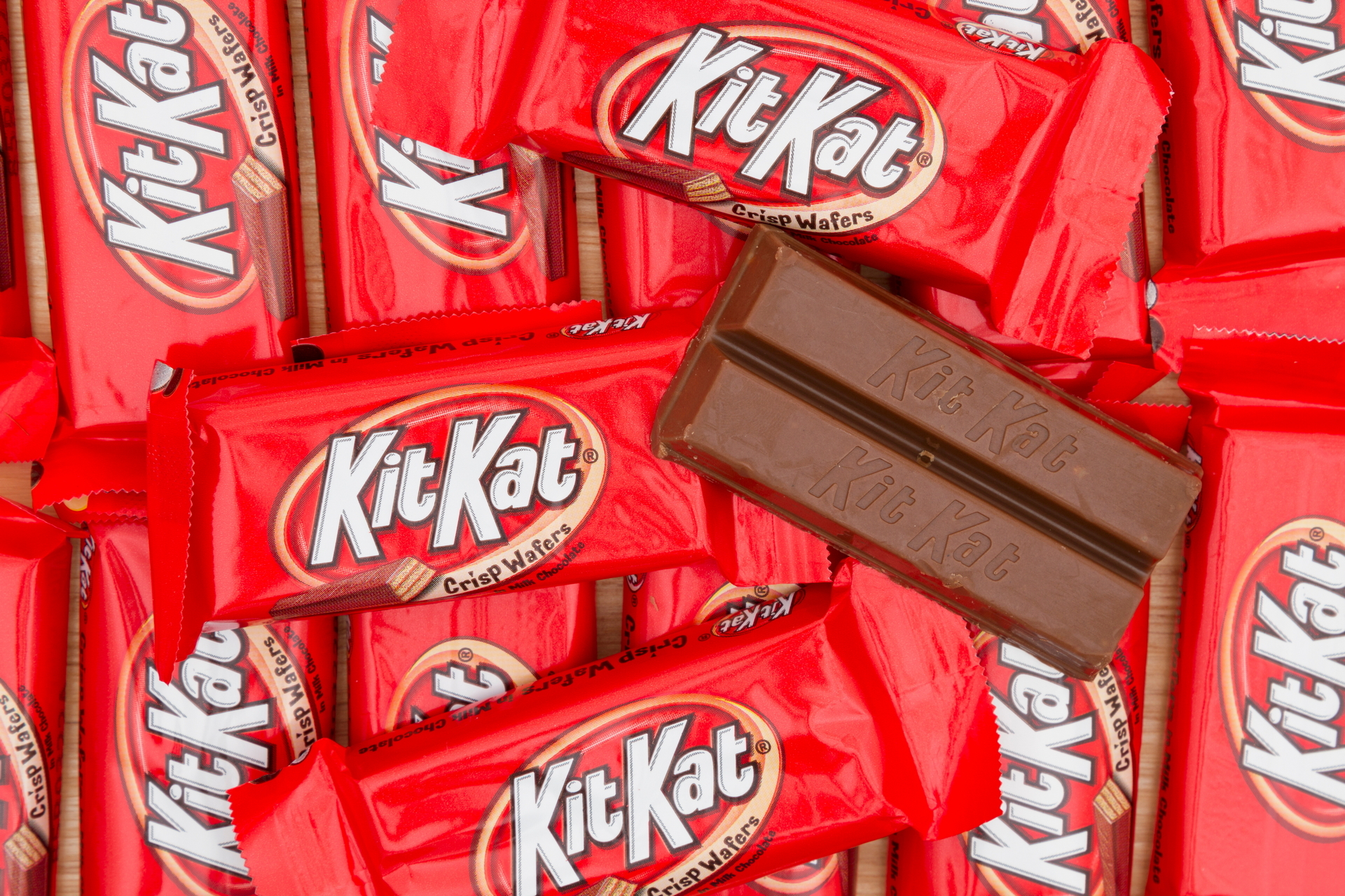 1920x1280 Kit Kat, Chocolate Covered Wafer Bar HD Wallpaper, Desktop