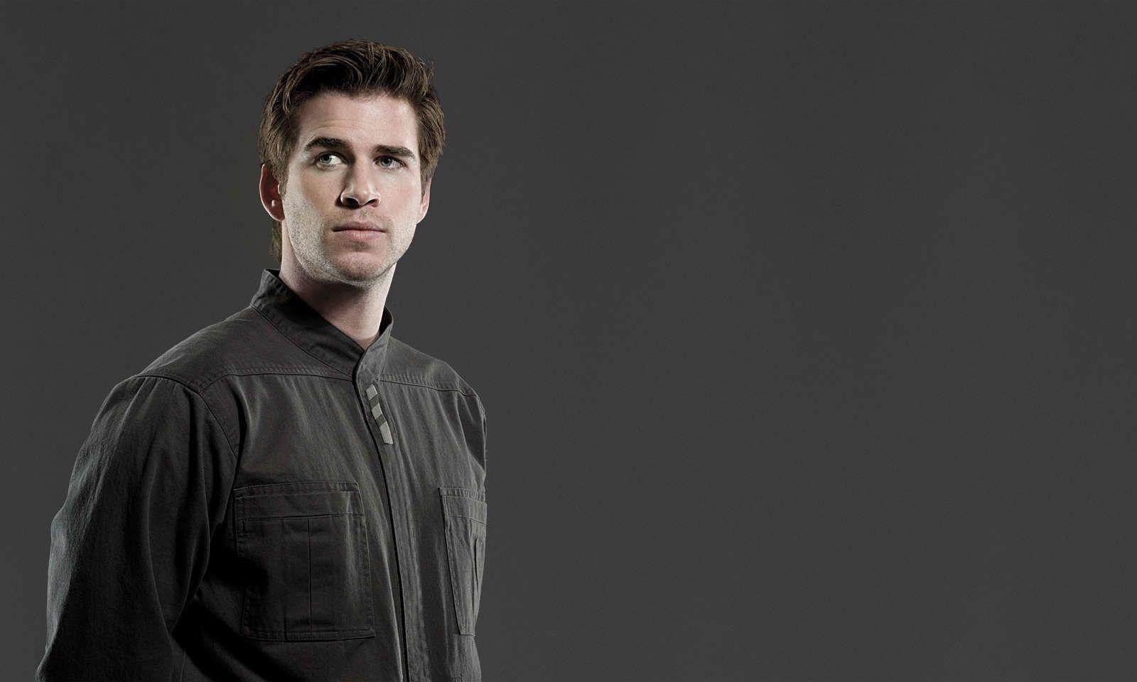 1600x960 Liam Hemsworth Mockingjay, Desktop