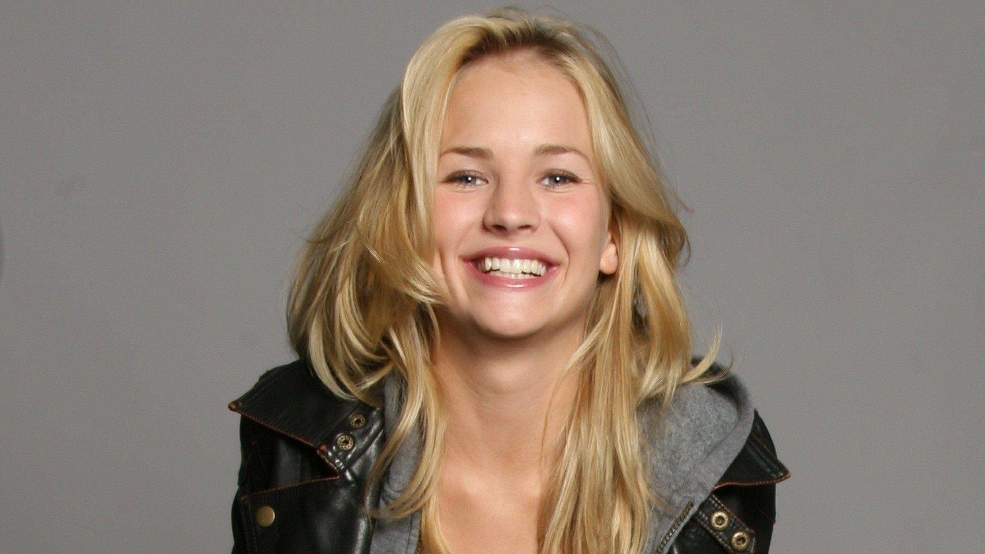 1920x1080 Britt Robertson Desktop Wallpaper, Desktop