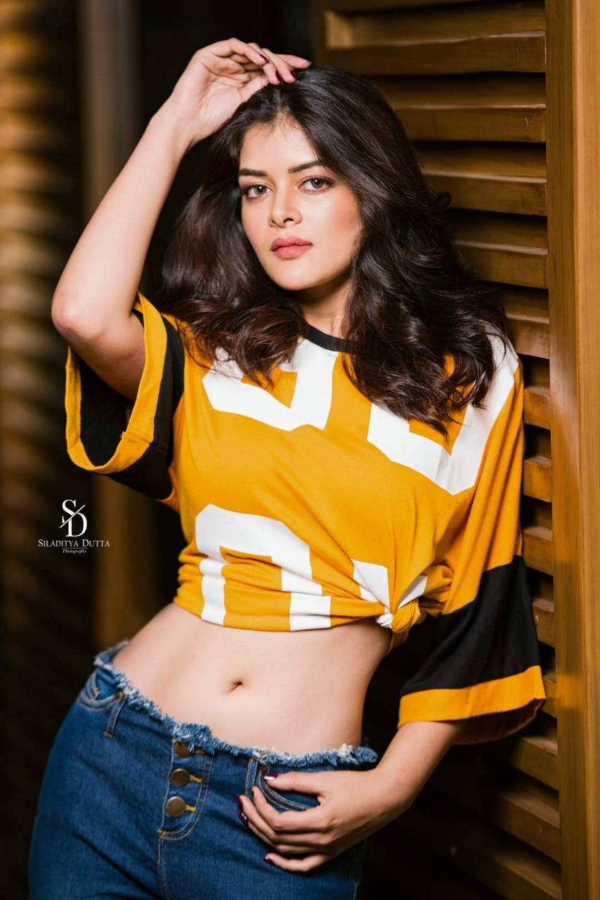 860x1280 Download Madhumita Wallpaper HD By Azhar_ad_chowdhury. Wallpaper HD.Com, Phone