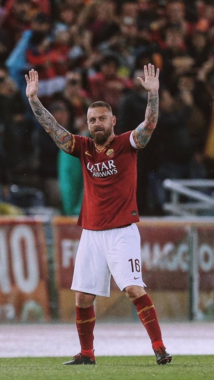 720x1280 Daniele De Rossi wallpaper, Phone