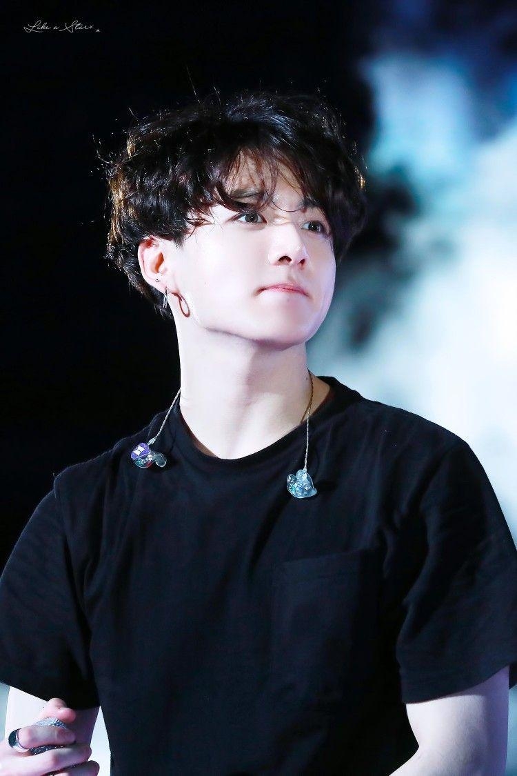 750x1130 Curly long hair bunny. Jungkook, Bts jungkook, Jeon jungkook, Phone