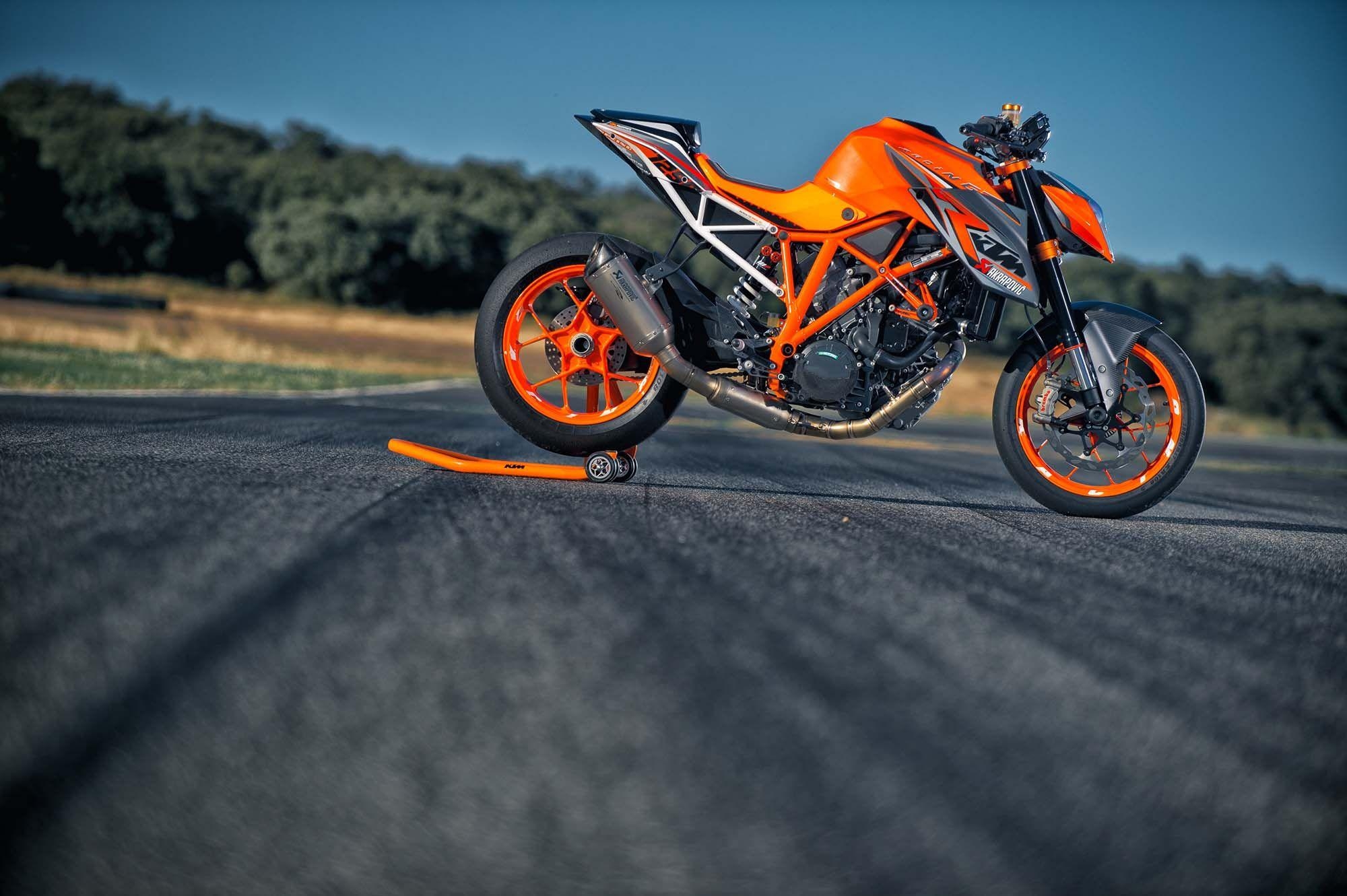 2000x1340 Hi Res Photo Of The KTM 1290 Super Duke R & Rubber, Desktop