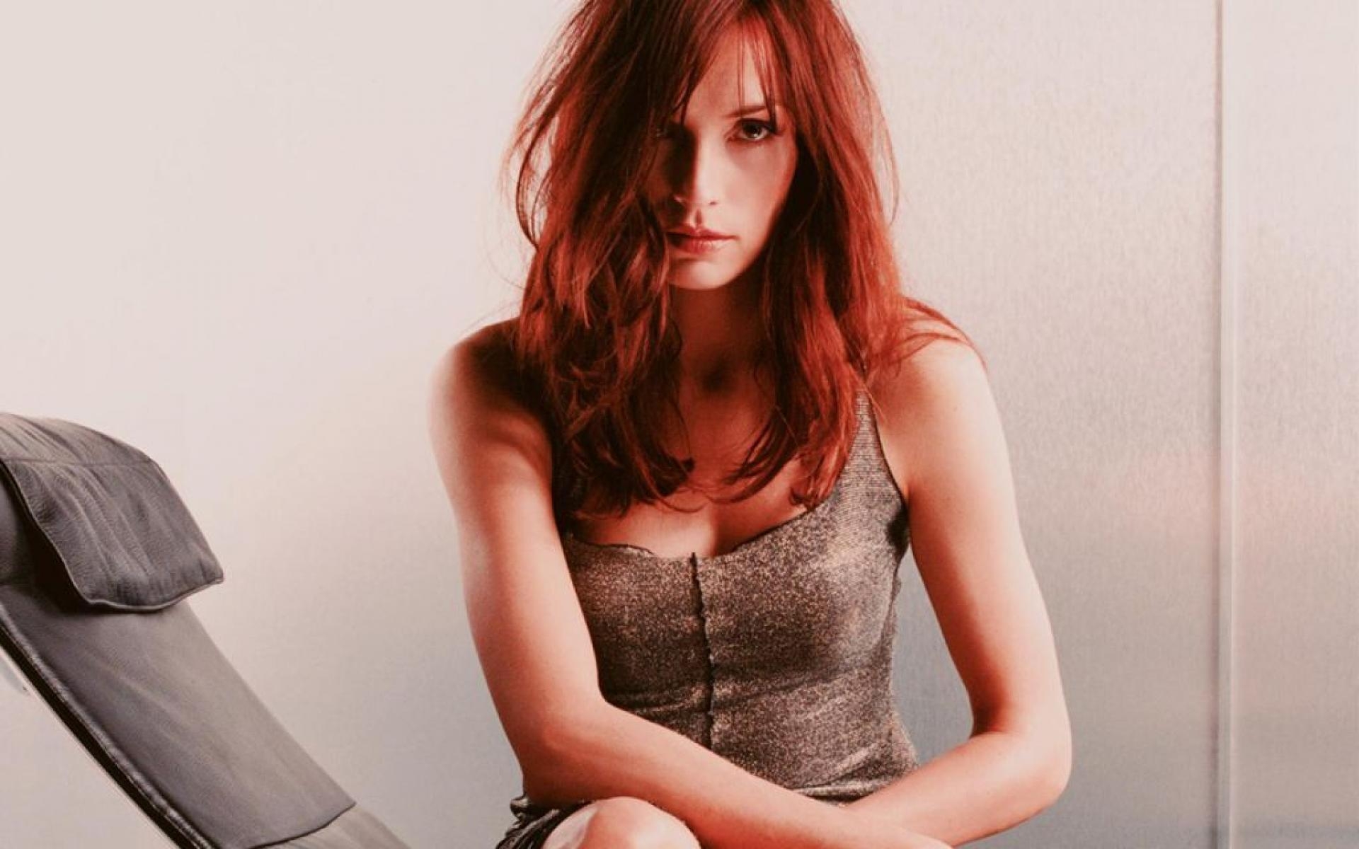 1920x1200 Famke Janssen redhead Wallpaper, Desktop