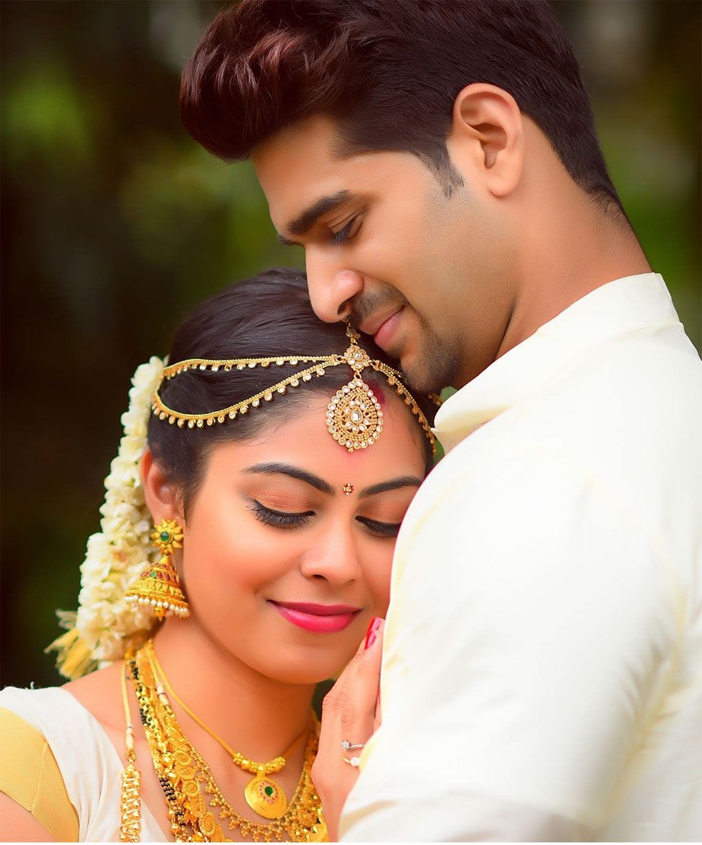 1030x1240 Beautiful Kerala Wedding Photography examples and Top Photographers, Phone