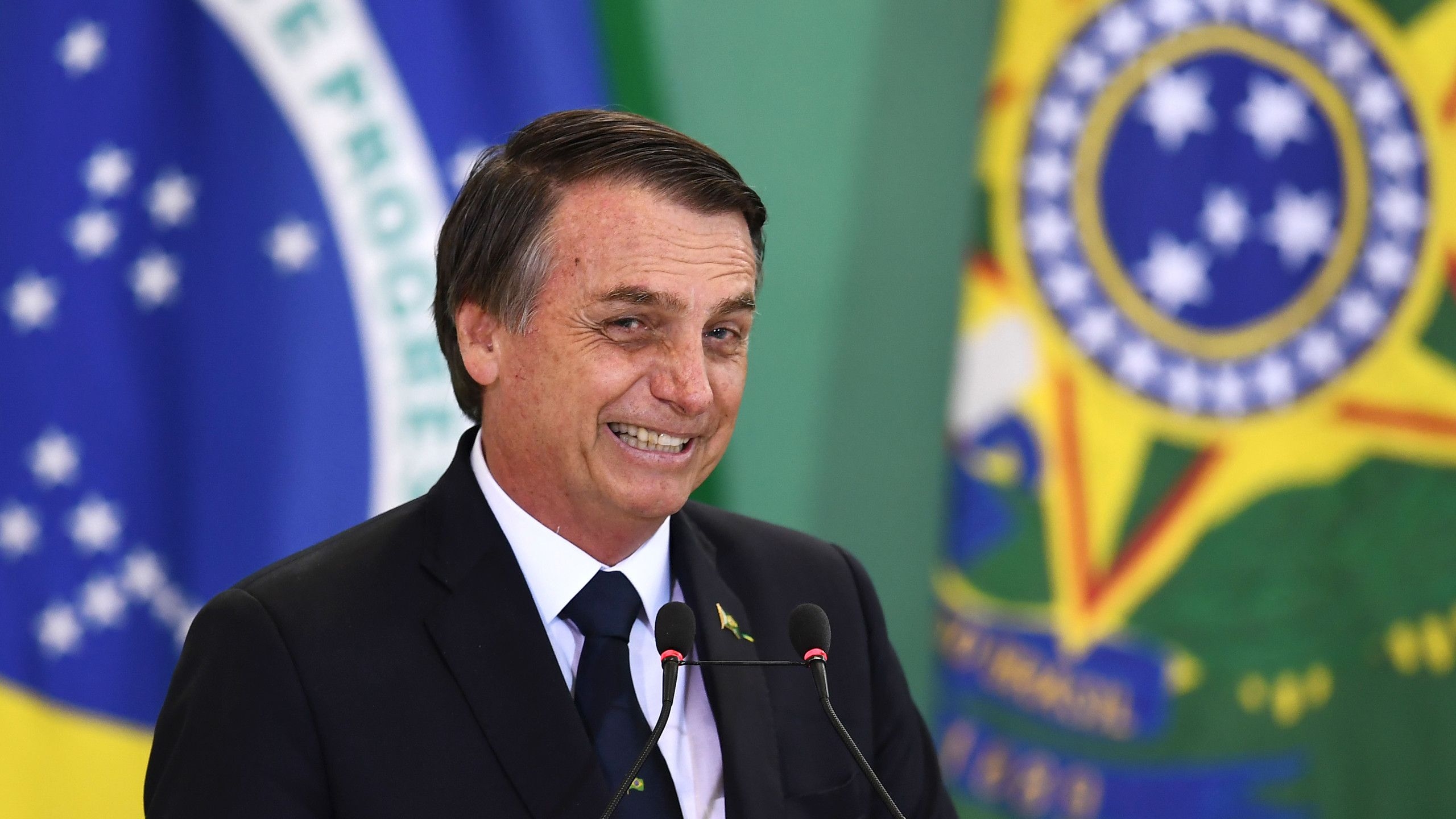 2560x1440 Brazil's President Jair Bolsonaro Says He Has Tested Positive For COVID 19, Desktop