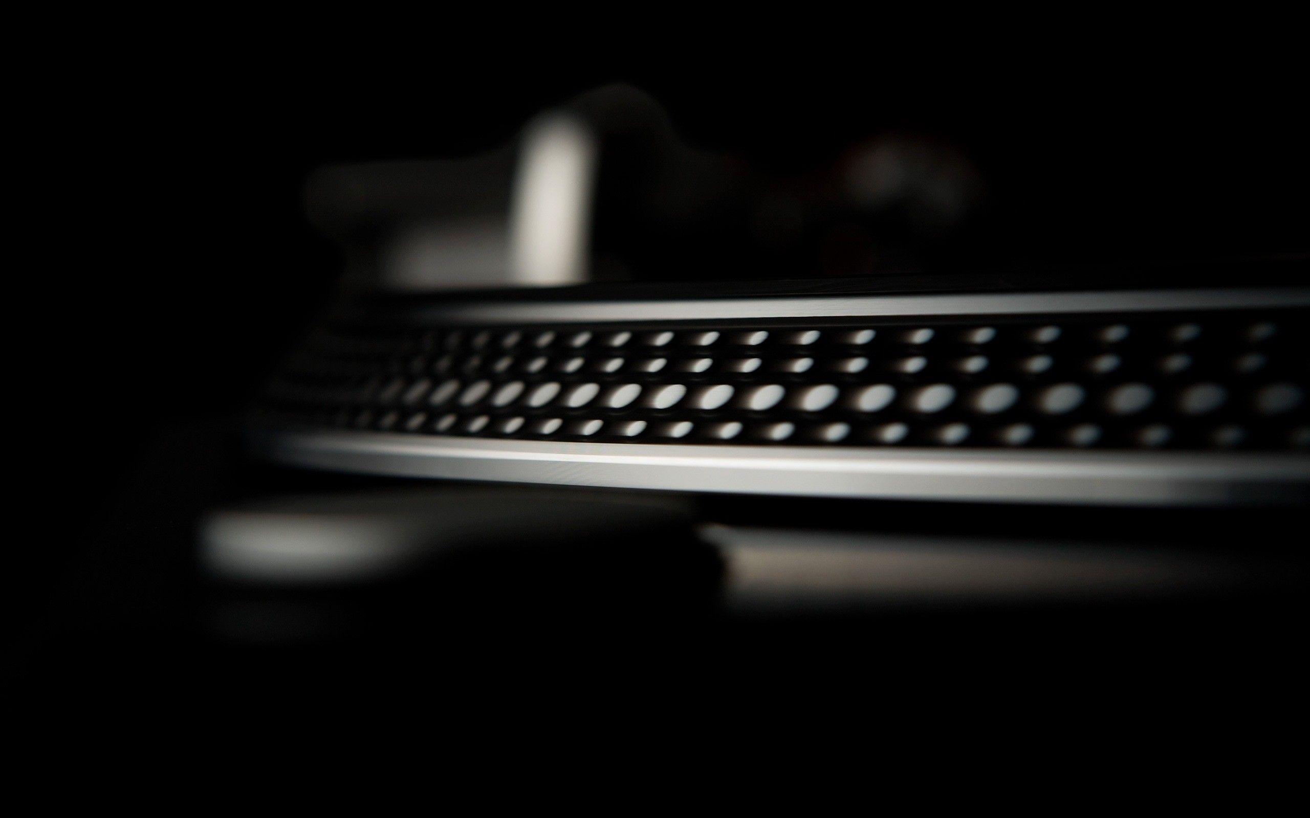 2560x1600 Technics 1200 Wallpaper, Desktop