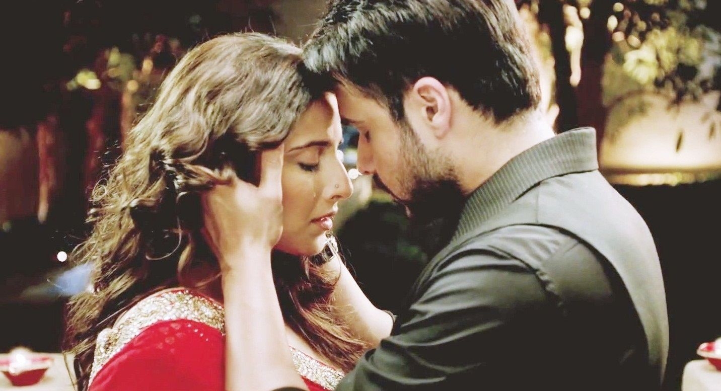 1440x780 Review Central: Hamari Adhuri Kahani: Painful, disappointing, outdated, Desktop