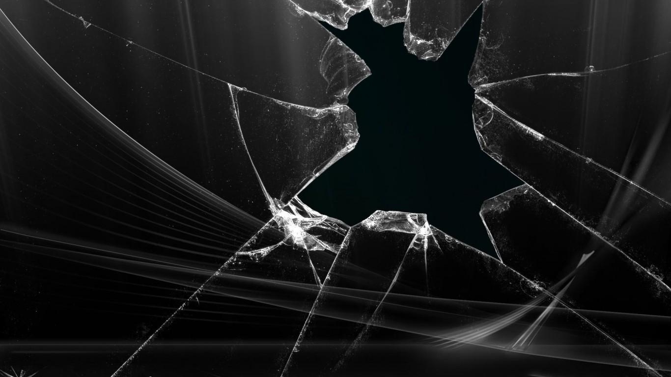 1370x770 Broken Window, Desktop